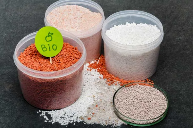 storing fertilizers