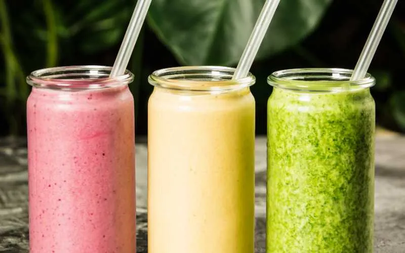 Smoothies drinks with microgreens